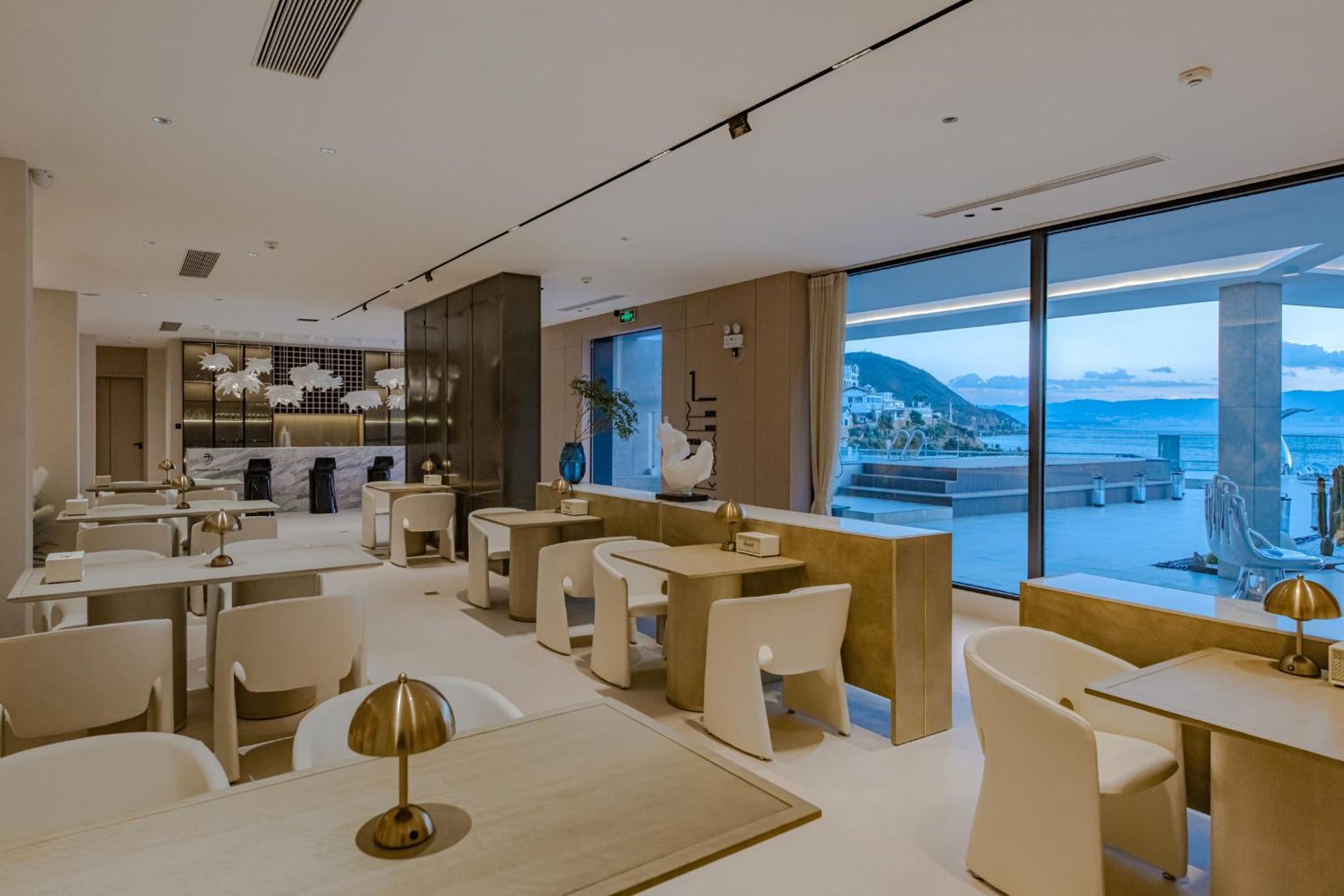 Dali Oriental Seaview Hotel -Dali Erhai Экстерьер фото