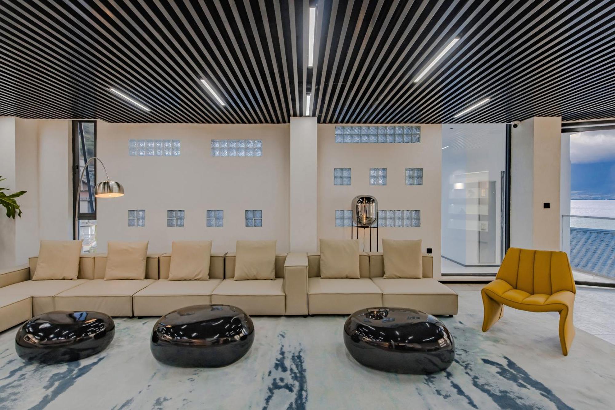 Dali Oriental Seaview Hotel -Dali Erhai Экстерьер фото