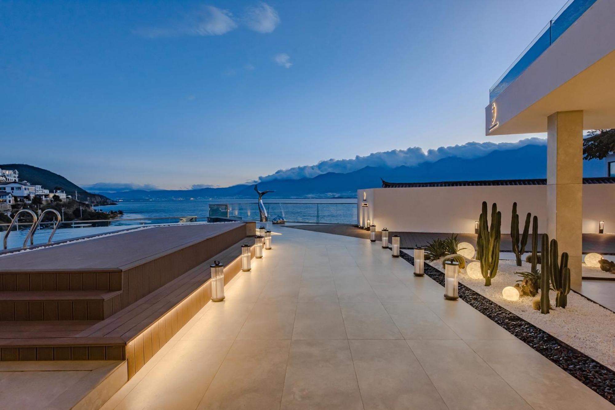 Dali Oriental Seaview Hotel -Dali Erhai Экстерьер фото
