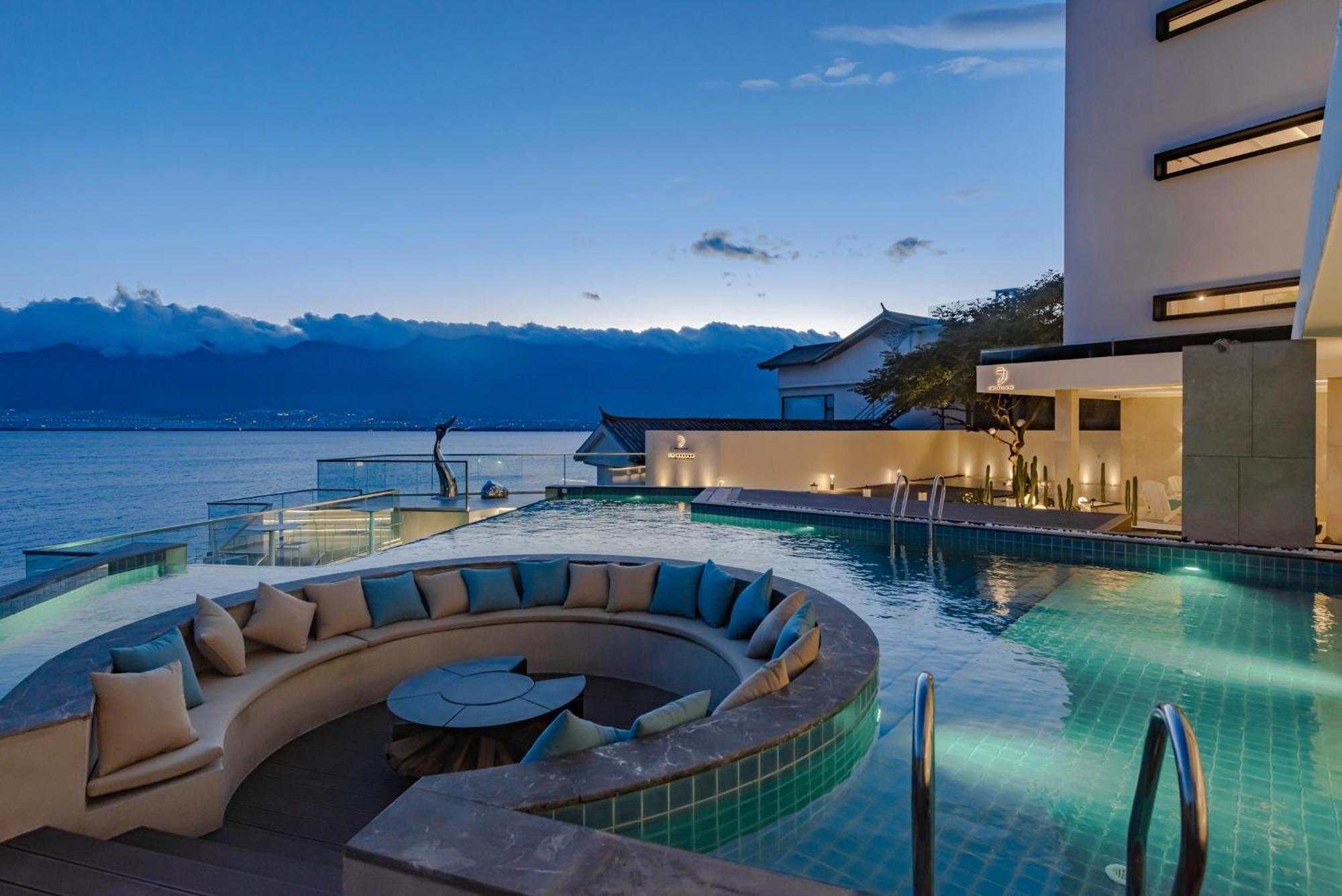 Dali Oriental Seaview Hotel -Dali Erhai Экстерьер фото