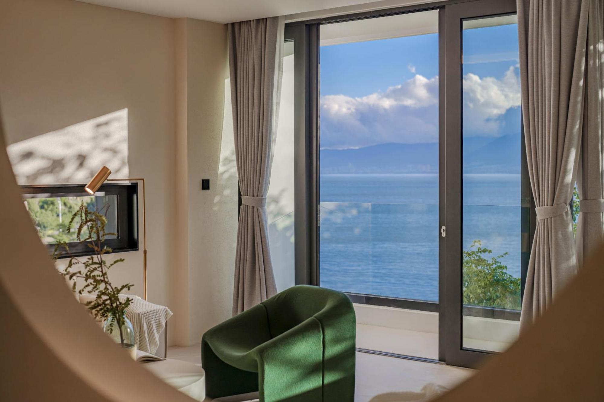 Dali Oriental Seaview Hotel -Dali Erhai Экстерьер фото
